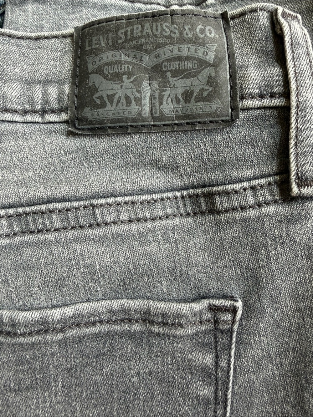 Levi’s 314 Shaping Straight Jeans Womens W30 Grey Ghost Gray 19631-0173 - Picture 8 of 12
